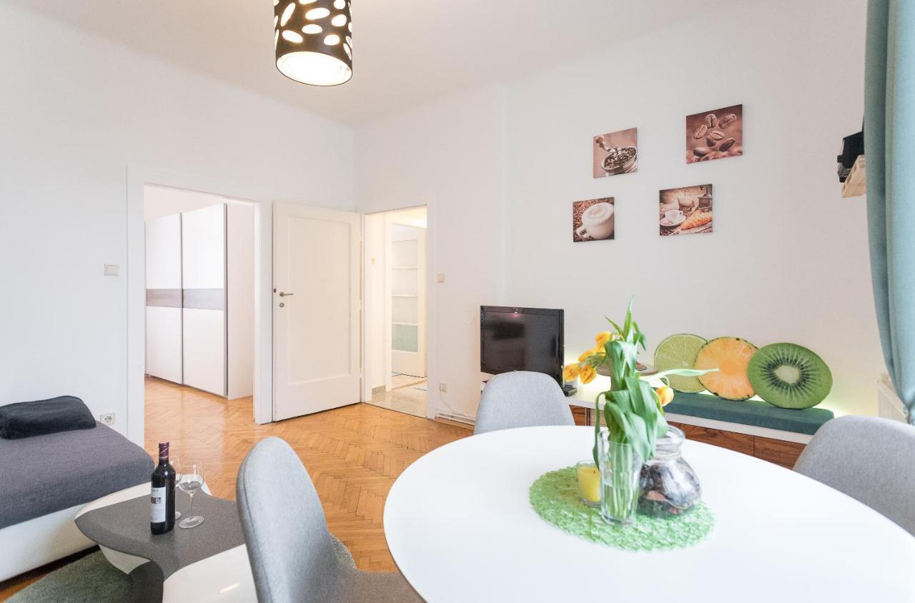ウィーンFrench Balcony - 45M² - Szeneviertelアパートメント エクステリア 写真