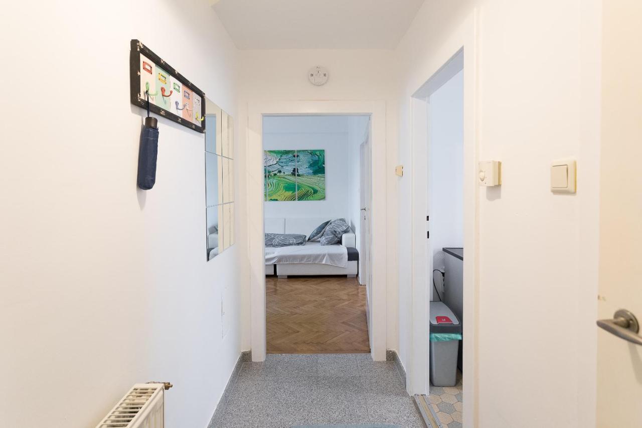ウィーンFrench Balcony - 45M² - Szeneviertelアパートメント エクステリア 写真